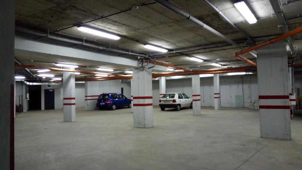 Universal Hotel Dupnitsa Dış mekan fotoğraf